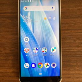 AQUOS sense3 basic SHV48 au シルバー