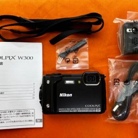 美品！！Nikon COOLPIX W300 (デジカメ)