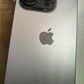 Apple iPhone 15Pro 本体 ナチュラルチタニウム