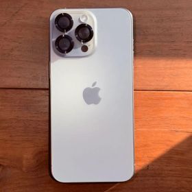 【美品】iPhone 15 Pro Max 256GB ナチュラルチタン