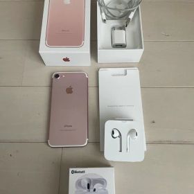 Apple iPhone 7 ローズゴールド 本体 イヤホン アイホン アップル