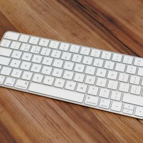 Apple Magic Keyboard Touch ID搭載 UK配列