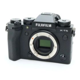 【中古】 《美品》 FUJIFILM X-T5 ボディ ブラック [ デジタルカメラ ]
