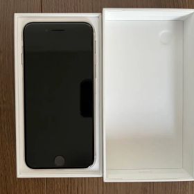 Apple iPhone SE (第3世代) ホワイト 本体