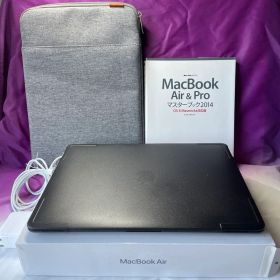 Apple MacBook Air 13インチ【ポーチ・解説本付】