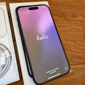 Apple iPhone 15 スペースブラック 本体