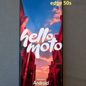 【美品】motorola edge 50s PRO 本体 バニラクリーム