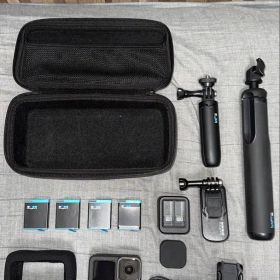 GoPro HERO10 アクションカメラ 本体 + 付属品