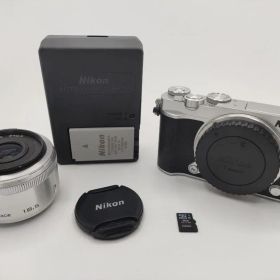 NIKON ニコン ミラーレス一眼カメラ 1 J5 レンズキット シルバー
