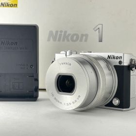 【ショット数1630・返品保証】Nikon1 J5 10-30mmレンズキット