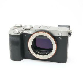 【中古】 《良品》 SONY α7C ボディ ILCE-7C シルバー 【ホットシューバネ液晶モニターファインダーカバー部品交換/各部点検済】 [ デジタルカメラ ]