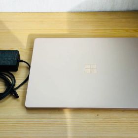 Microsoft Surface Laptop Go (サンドストーン)