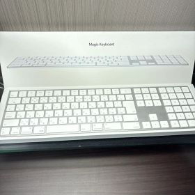 Magic Keyboard（テンキー付き） Apple純正