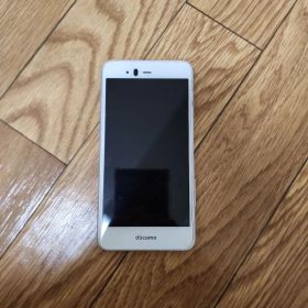 arrows F-04K docomo ホワイト スマートフォン 本体