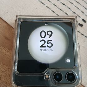 サムスン(SAMSUNG)のSAMSUNG Galaxy Z Flip5 SC-54D クリーム(スマートフォン本体)