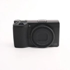 【中古】 (リコー) RICOH GR III (3)【中古カメラ コンパクトデジカメ】 ランク：B