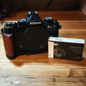 Nikon Zfc ボディ：ブラック