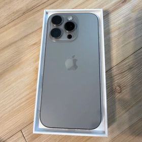 iPhone16pro 256GB ナチュラルチタニウム