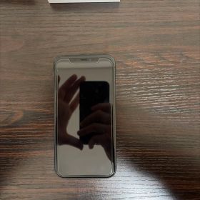 Apple iPhone 11 ブラック 本体（ケース付き）