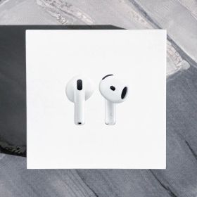 AirPods 4 ホワイト