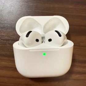 【美品】AirPods4 ANC ノイズキャンセル機能搭載