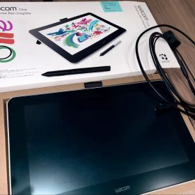液晶ペンタブレット本体Wacom One 13 DTC133W0D 鉛筆ペン付き