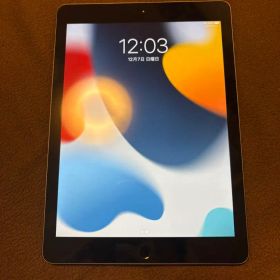 Apple iPad 本体 シルバー64GB