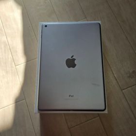 Apple iPad (第6世代) 128GB