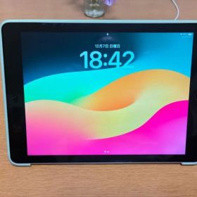 iPad 第6世代 128GB 動作確認済・バッテリー良好