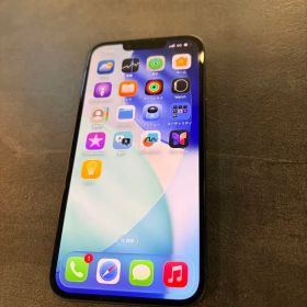 Apple iPhone 13 ブラック 本体