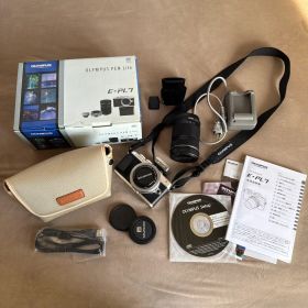 Olympus E-PL7 ミラーレスカメラ 本体