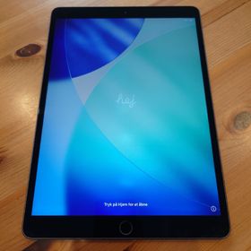 アップル(Apple)のiPad Air 第3世代 64GB Wi-Fi｜ホワイトスポット有｜動作良好(タブレット)