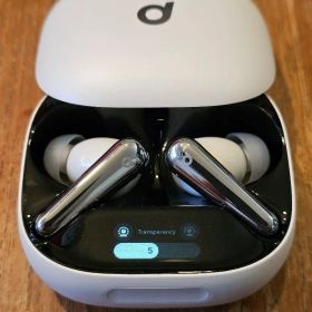 soundcore Liberty 4 Pro ワイヤレスイヤホン 付属品完備