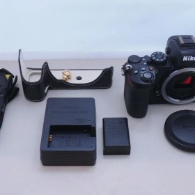 【全品ポイント10倍！要エントリー】【期間限定セール】ニコン Nikon ミラーレス一眼カメラ ボディ APS-C Z50 【中古】