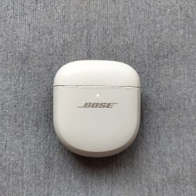 【最終値下げ】Bose QuietComfort Ultra Earbuds 白