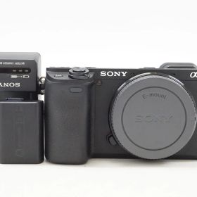 C010042-1)SONYα6400 ミラーレス一眼カメラ ボディー