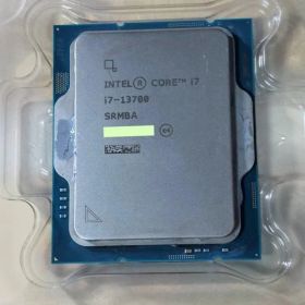 Intel Core i7-13700 CPU