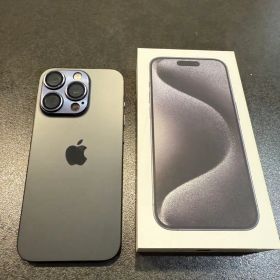 【極美品/訳アリ】iPhone 15pro 256G ブラック ジャンク