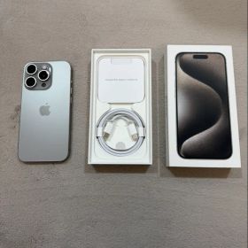 Apple iPhone 15 Pro ナチュラルチタニウム 256GB