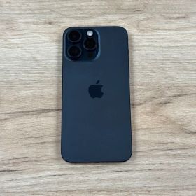 美品 iPhone 15 Pro Max 512gb SIMフリー版