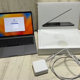 MacBook Pro 2017 i7/16GB 充放電回数：75回
