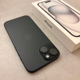 【美品】iPhone 15 ブラック 128GB SIMフリー