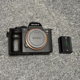 SONY α7 III ミラーレス一眼カメラ ILCE-7M3 本体