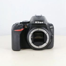 【中古】 (ニコン) Nikon D5600 ボデイ【中古カメラ デジタル一眼】 ランク：B