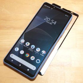 XPERIA 10 III A102SO(B)保護ガラス付 SIMロック解除済