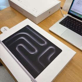 Apple-MacBook Pro 14インチ M5チップ 512GB