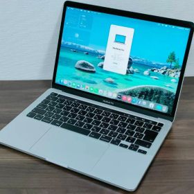 197回 MacBook Pro 2020 13型 M1 256G D8