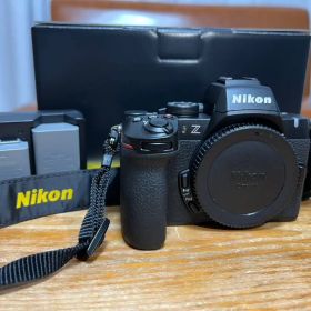 最終値下げ!!【超美品・保証書付】Nikon Z 50Ⅱ、バッテリー2本、充電器