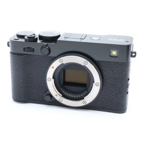 【中古】 《新同品》 FUJIFILM X-E5 ボディ ブラック【ストラップ機構ビス部品交換/各部点検済】 [ デジタルカメラ ]