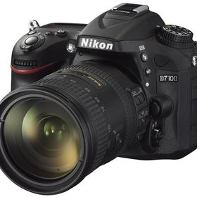 【中古】Nikon ニコン D7100 18-200 VR II レンズキット